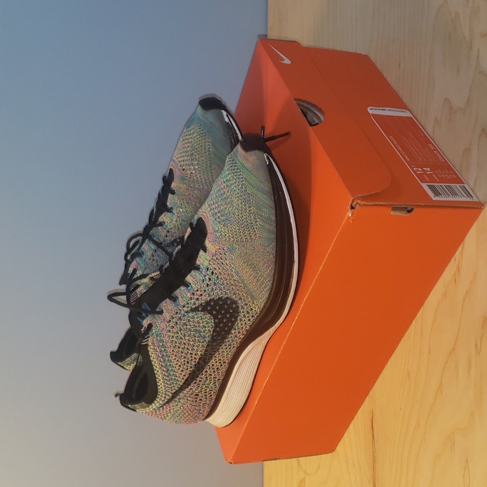Nike Flyknit Racers "Multicolor"